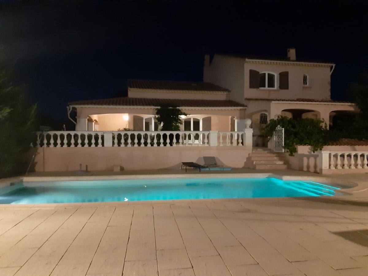 La Villa Des Ames Liees Draguignan Exteriér fotografie